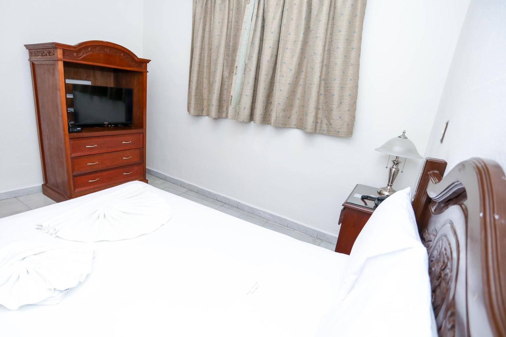 Hotel Avenida 칸쿤 외부 사진