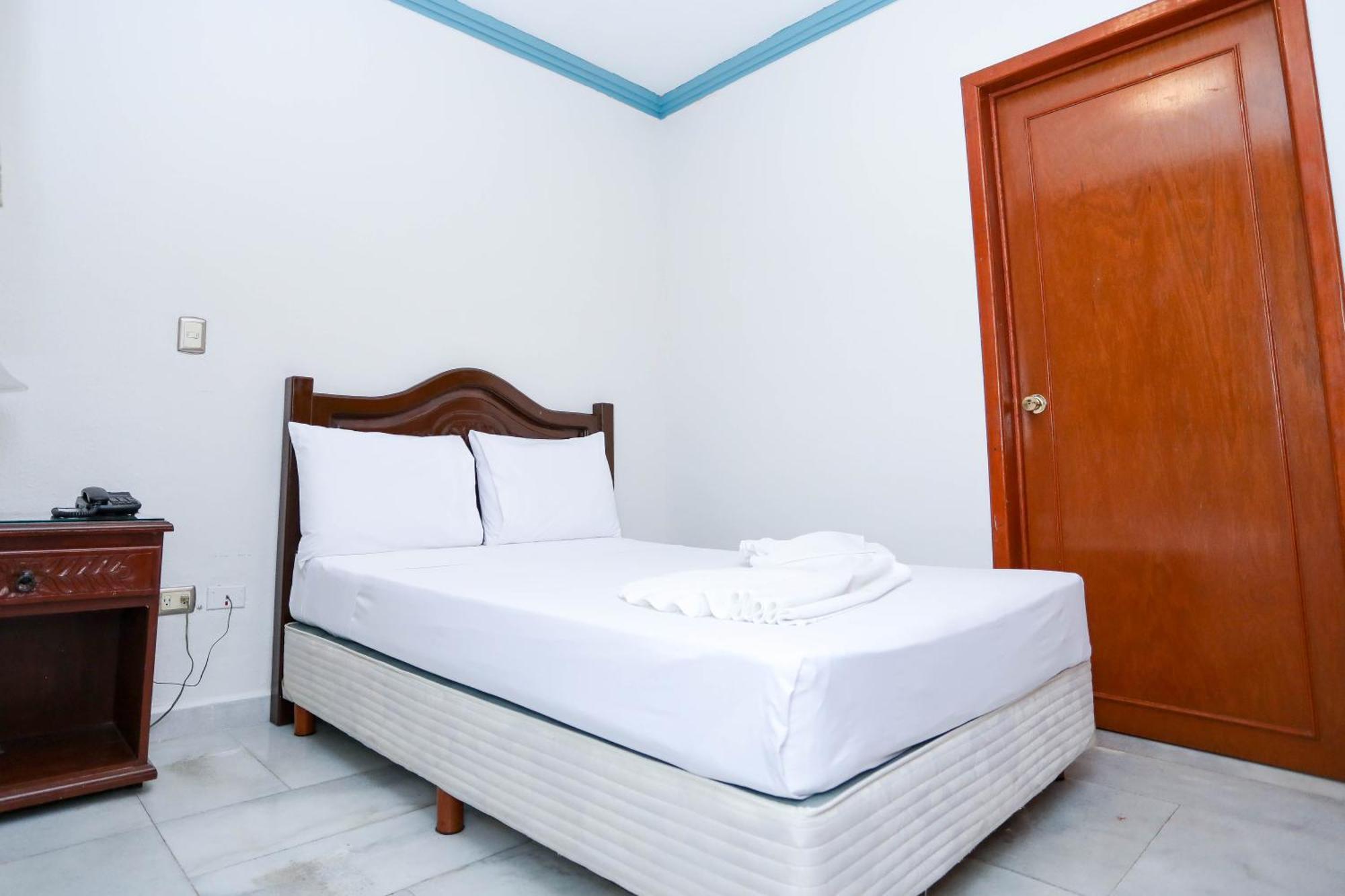 Hotel Avenida 칸쿤 외부 사진